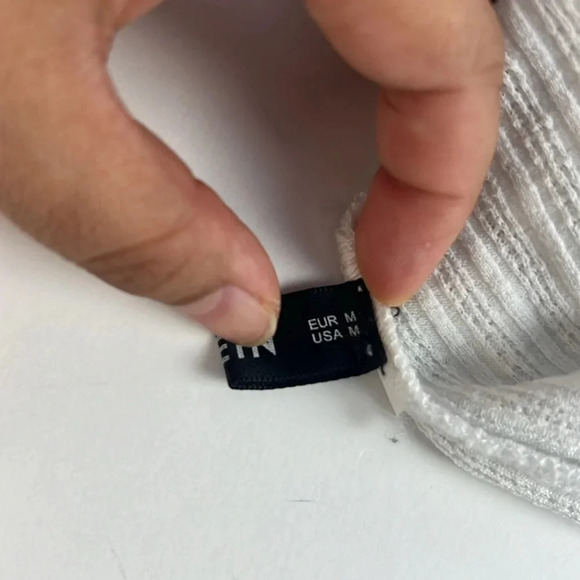 3/$15 White ribbed scalloped neck solid long sleeve formal top size medium - Picture 4 of 10